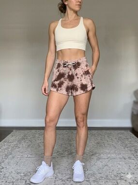 lululemon athletica Inner Glow Athletic Shorts - Marble dye